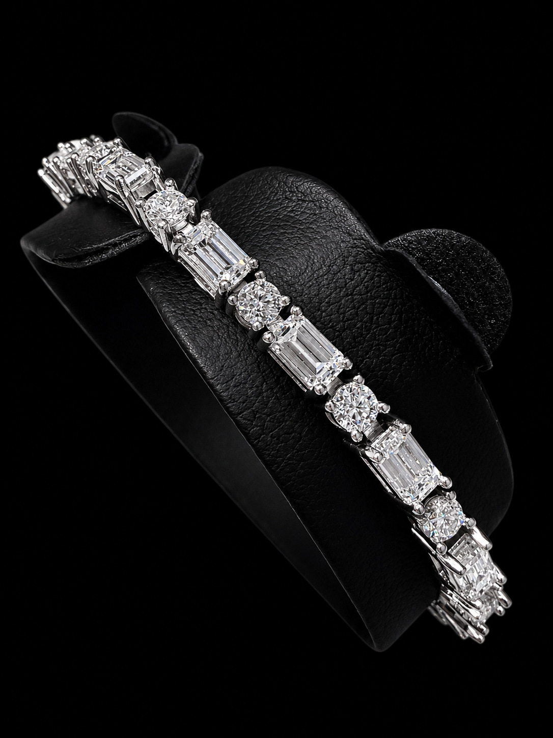 Mix and Match Oval and Emerald Moissanite Diamod Tennis Bracelet