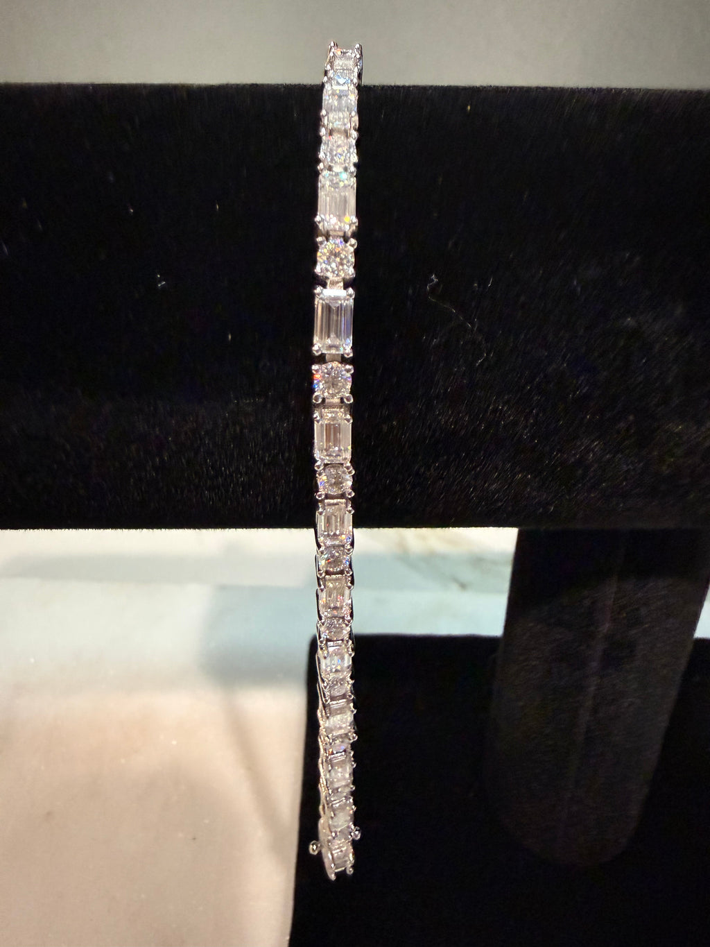 Mix and Match Oval and Emerald Moissanite Diamod Tennis Bracelet