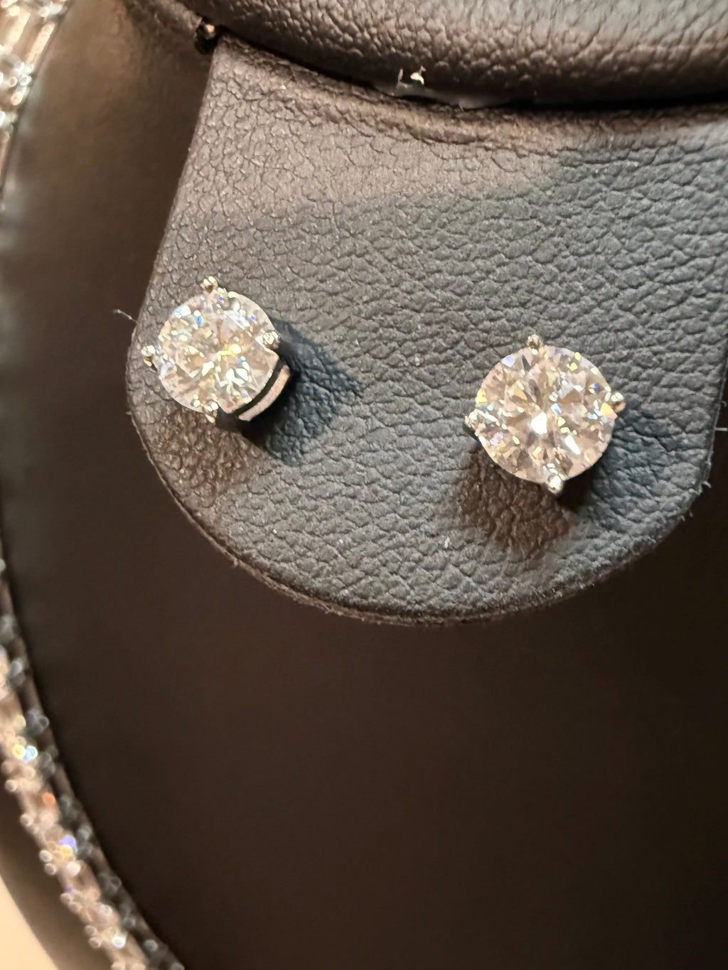 5MM Round Moissanite Diamond Stud Earings