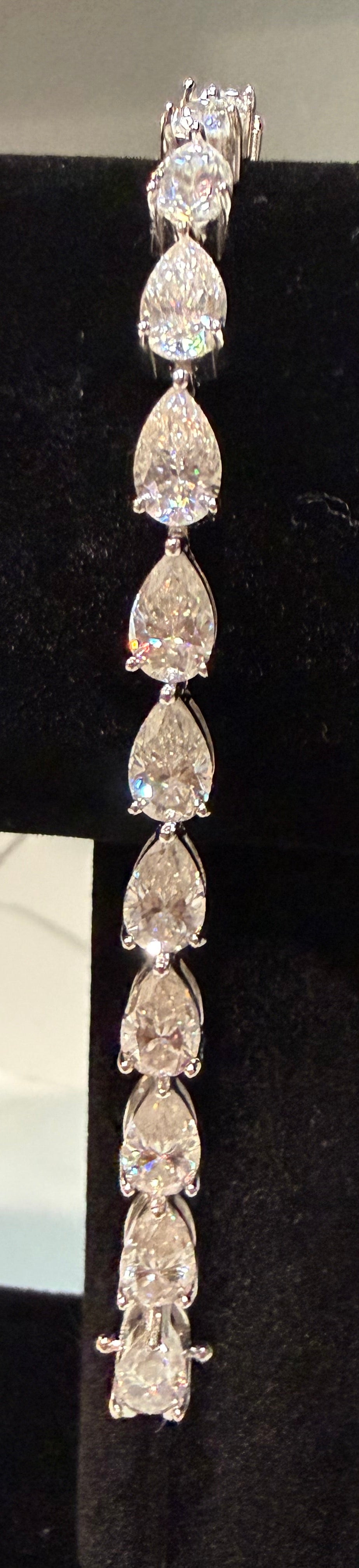 Single Pear Tennis Diamond Bracelet