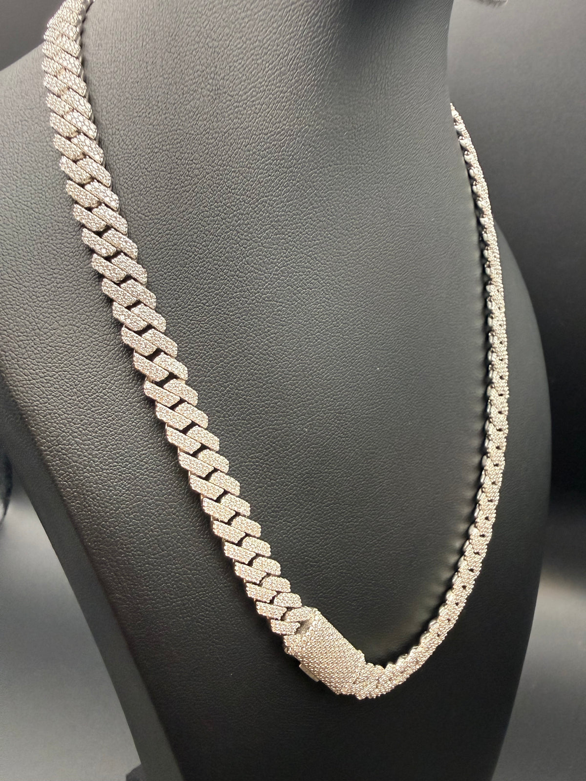 8MM Double Row Moissanite Cuban Link Chain – 925 Sterling Silver